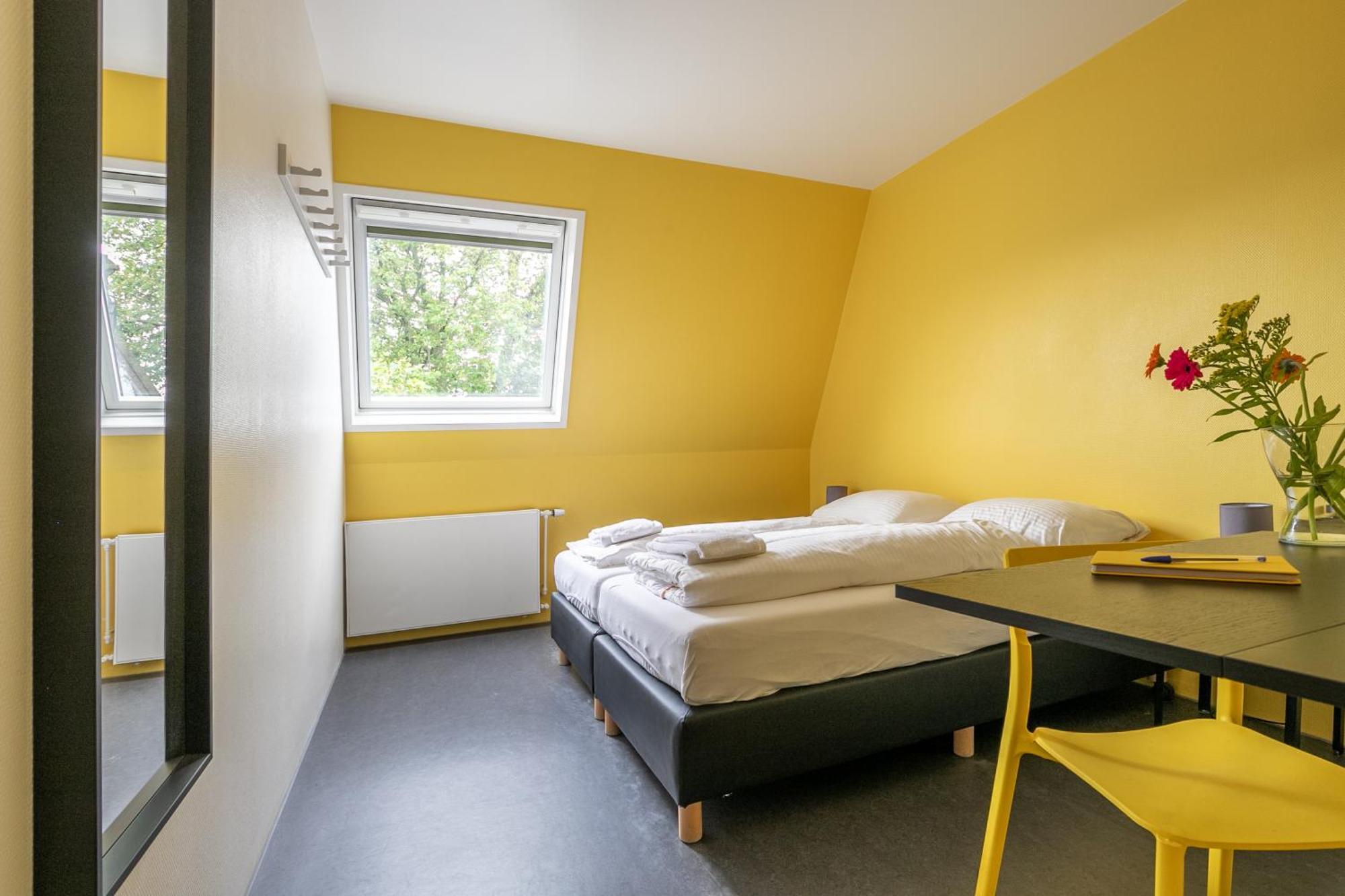 Hans Brinker Hostel Амстердам Екстериор снимка